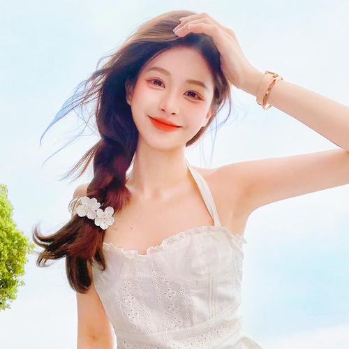 2025最火高颜值美女头像图片