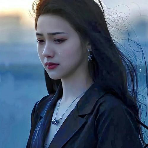 2025最火高颜值美女头像图片