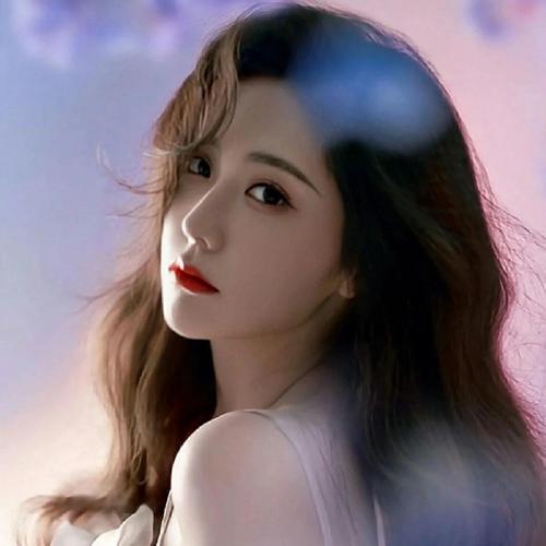 2025最火高颜值美女头像图片