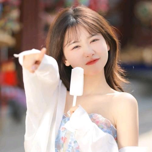 2025最火高颜值美女头像图片