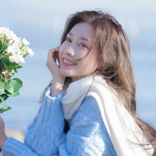 2025最火高颜值美女头像图片