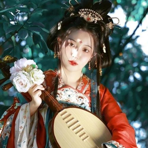 2025最新款微信头像女生图片