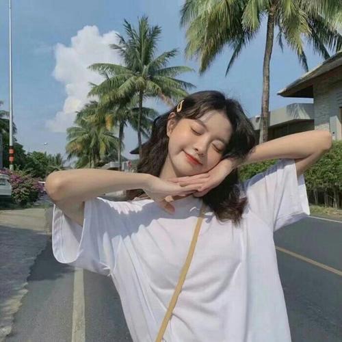 2025最新款微信头像女生图片