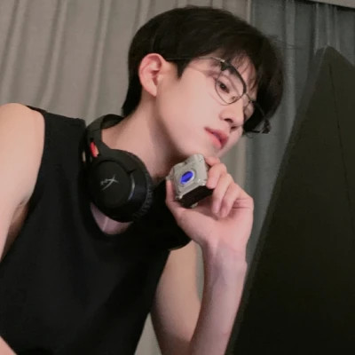 精选120张男生头像