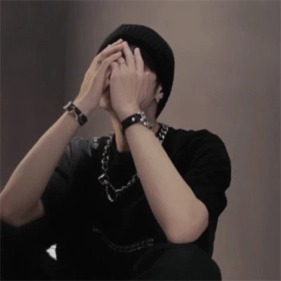 优雅帅气的男生头像图片