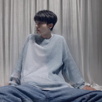 优雅帅气的男生头像图片