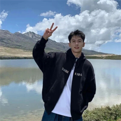 精选微信男生头像图片