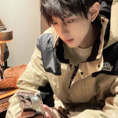 精选微信男生头像图片