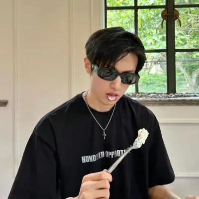 精选微信男生头像图片