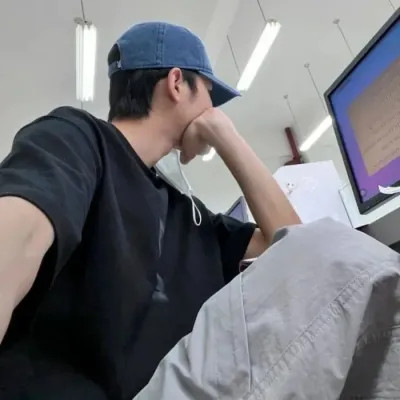精选微信男生头像图片