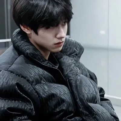各具特色的微信男生头像