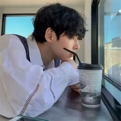 各具特色的微信男生头像