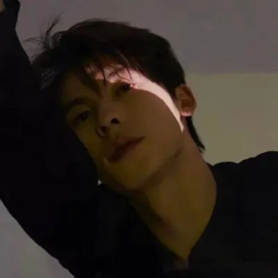 各具特色的微信男生头像