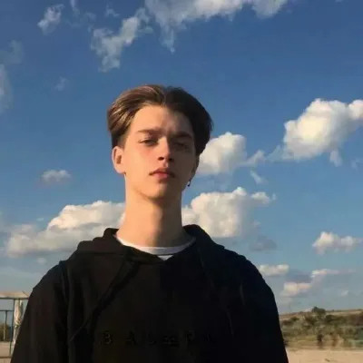 各具特色的微信男生头像
