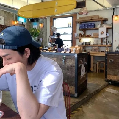 高颜值微信男生头像