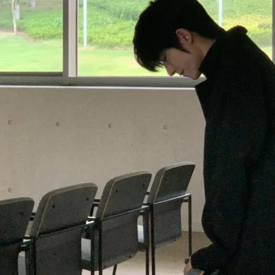 高颜值微信男生头像