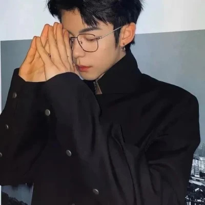 超火爆微信男生头像图片