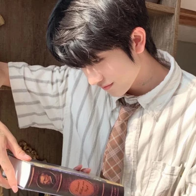 超火爆微信男生头像图片