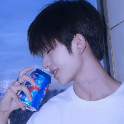 精选微信男生头像图片