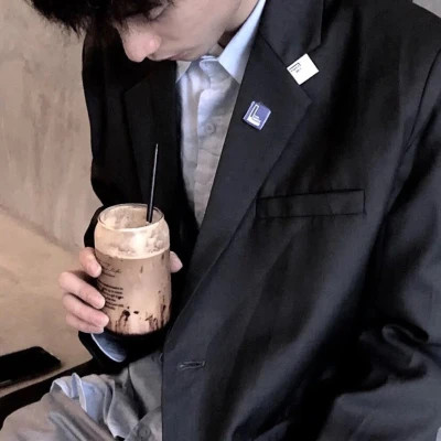 精选微信男生头像图片
