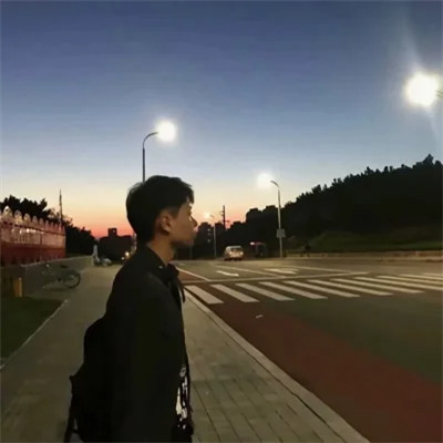 超流行的QQ男生头像图片