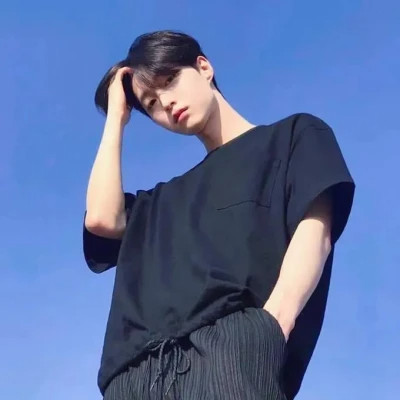 超流行的QQ男生头像图片