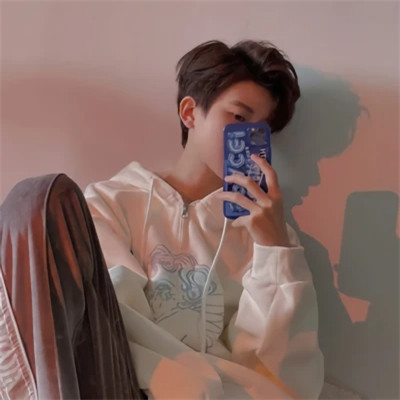 超流行的QQ男生头像图片