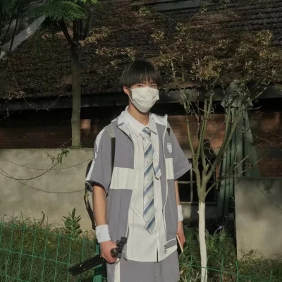 精选QQ男生头像图片