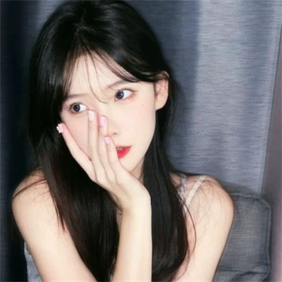 气质优雅的女性头像