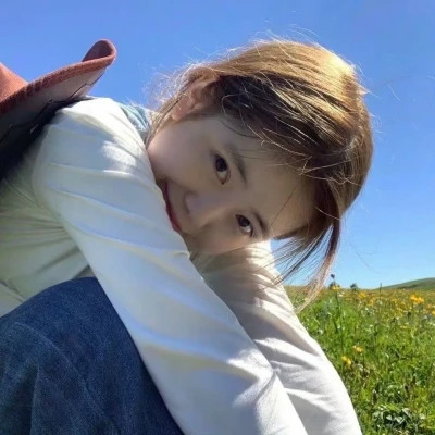 气质优雅的女性头像