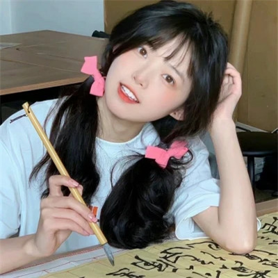气质优雅的女性头像