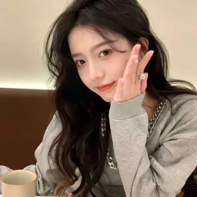 气质优雅的女性头像