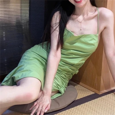气质优雅的女性头像