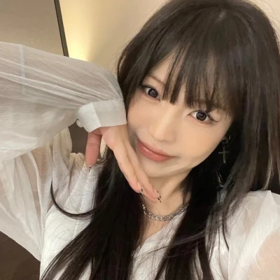 气质优雅的女性头像