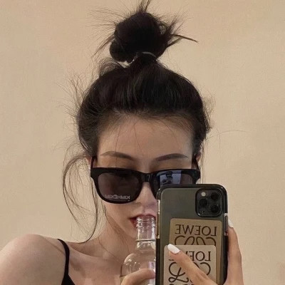 气质优雅的女性头像