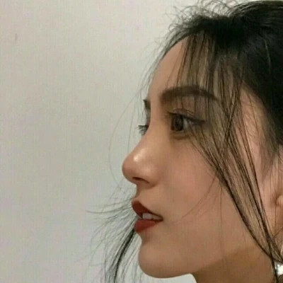 气质优雅的女性头像