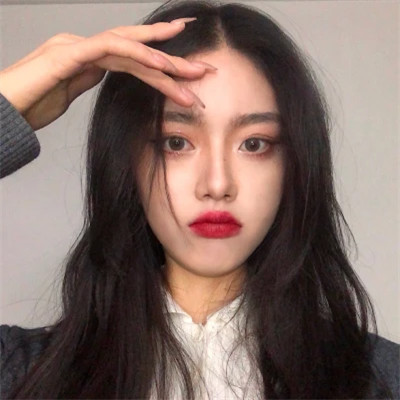 收藏点赞超多的女生头像图片
