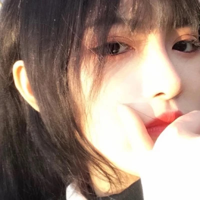 收藏点赞超多的女生头像图片