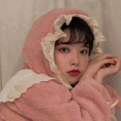 收藏点赞超多的女生头像图片