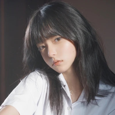 收藏点赞超多的女生头像图片