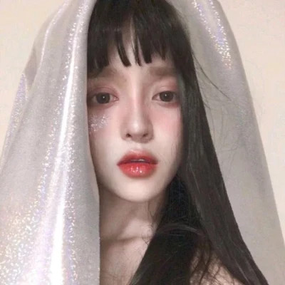 收藏点赞超多的女生头像图片