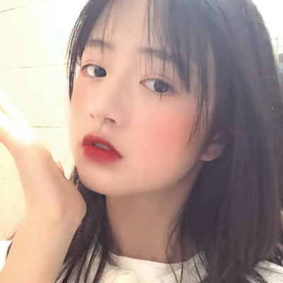 收藏点赞超多的女生头像图片