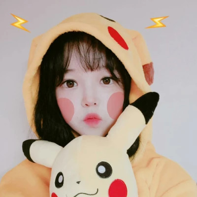 精选真人女生头像图片