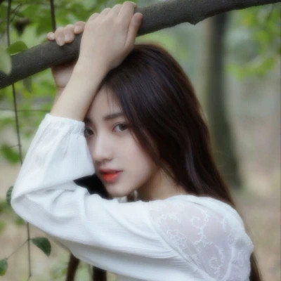 精选真人女生头像图片