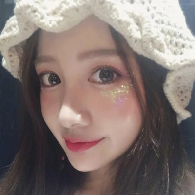 精选真人女生头像图片