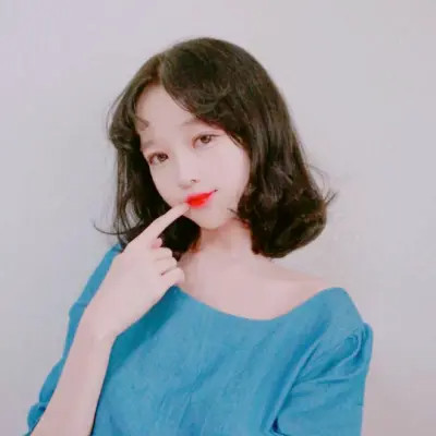 精选真人女生头像图片