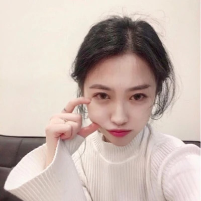 精选真人女生头像图片
