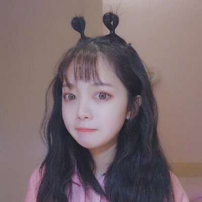 精选真人女生头像图片