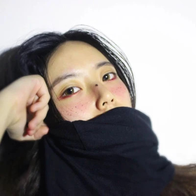 精选真人女生头像图片