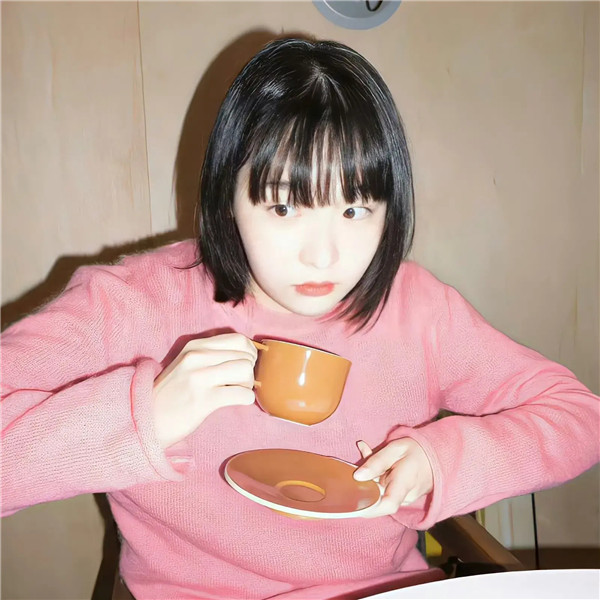超有故事感的女生头像图片